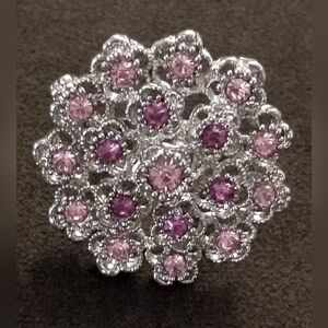 VINTAGE SHOWY PINK RHINESTONE FILIGREE RING IN SILVERTONE - ADJUSTABLE